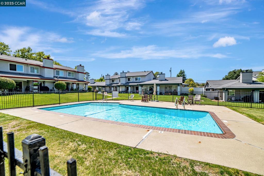 TWIN CREEKS AREA - Residential