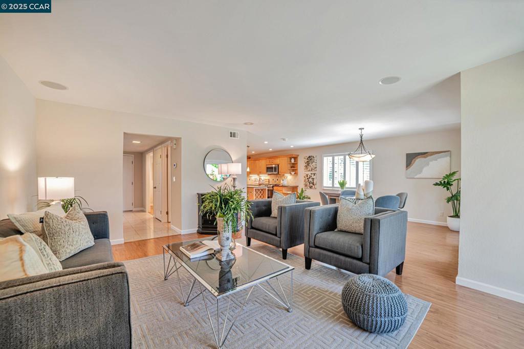 TWIN CREEKS AREA - Residential