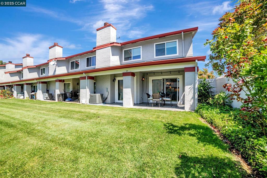 TWIN CREEKS AREA - Residential