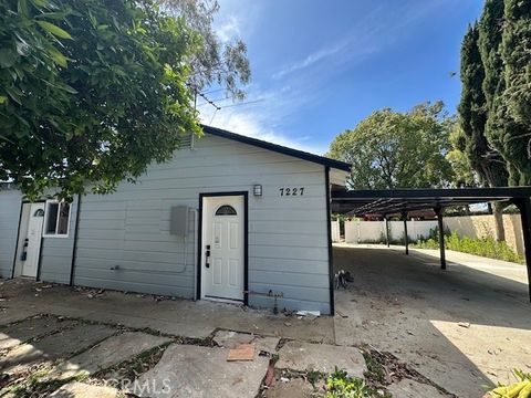 Photo of 7227 Forbes Ave, Van Nuys, CA 91406 (MLS # SR26087633)