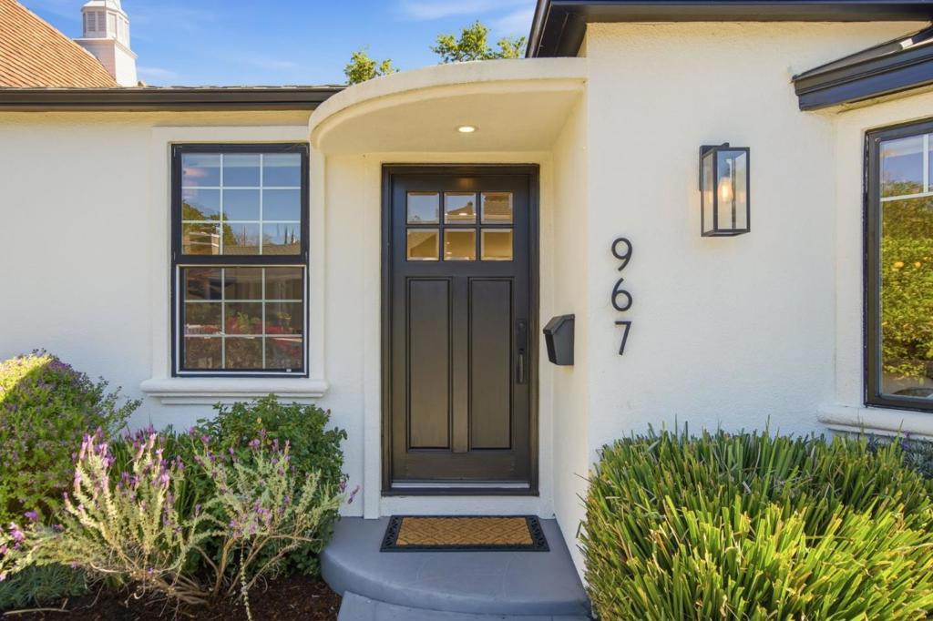 967 Orange Avenue, San Carlos CA 94070