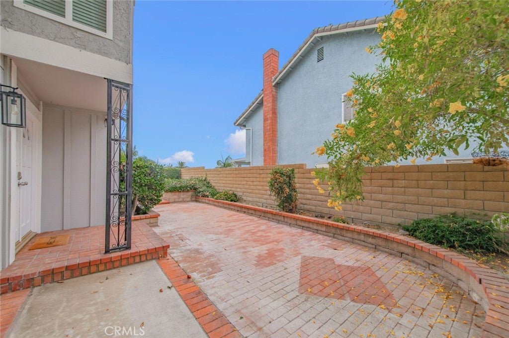 1441 Rolling Knoll Road