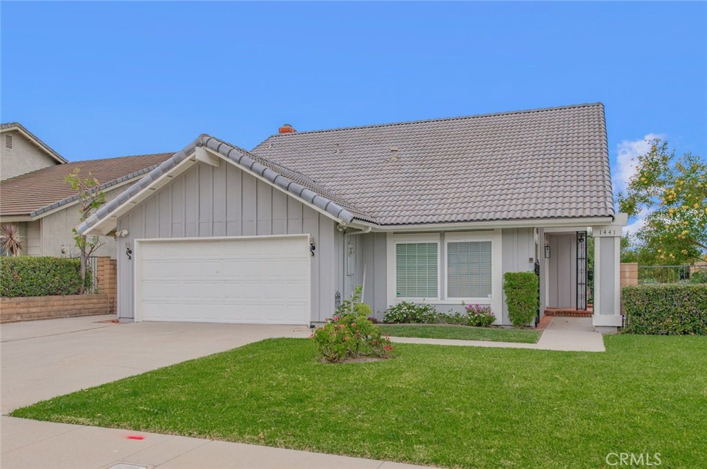 1441 Rolling Knoll Road