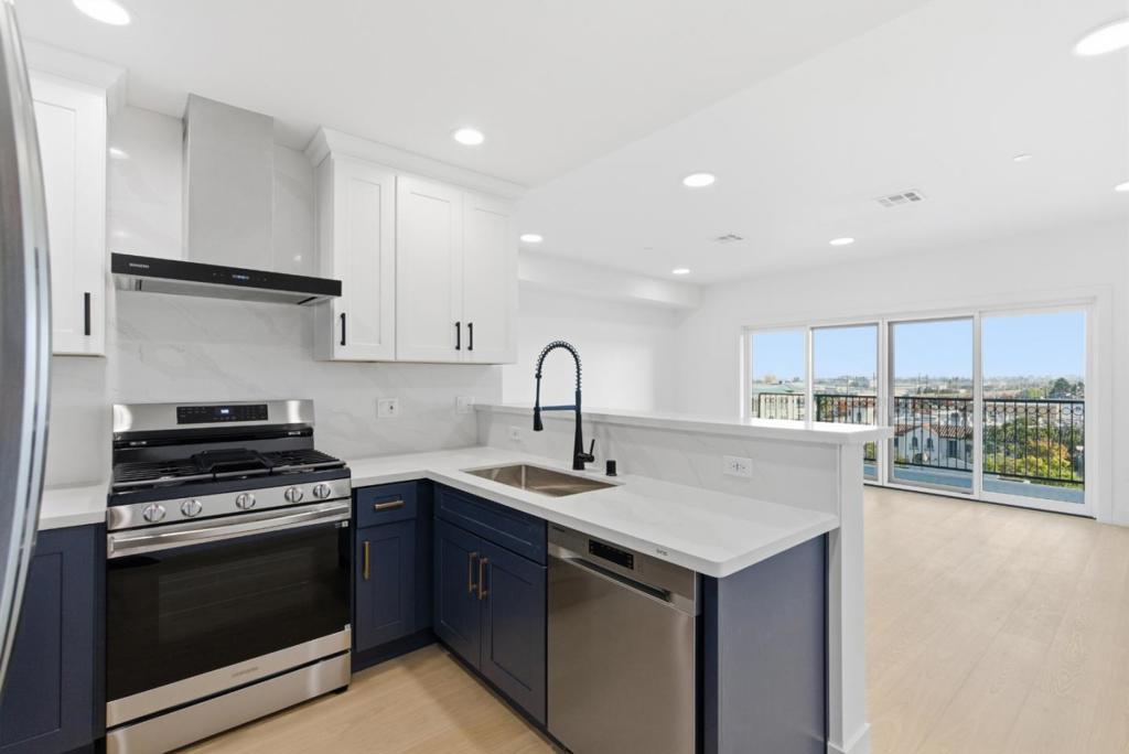 560 El Camino Real Real 206, San Carlos CA 94070