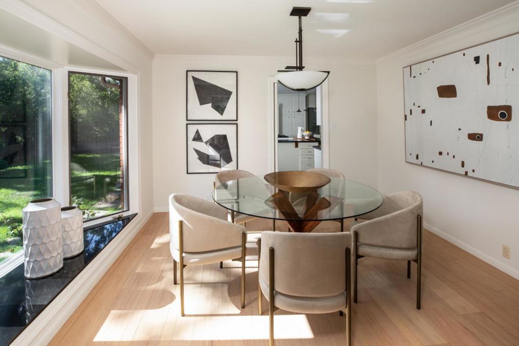 24 Bay Tree Lane