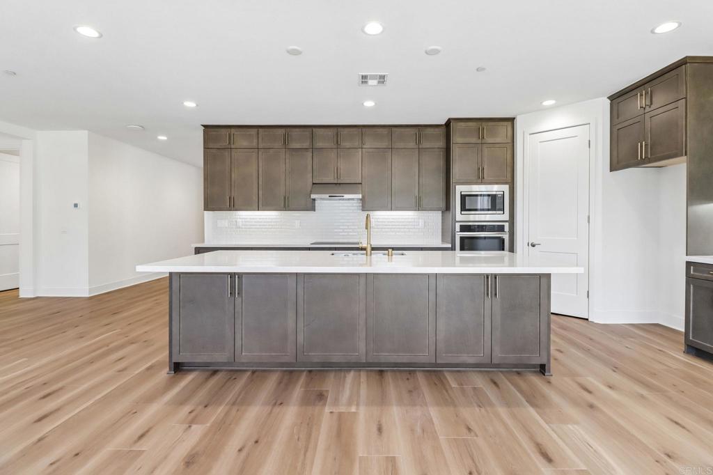 3147 Smith Place