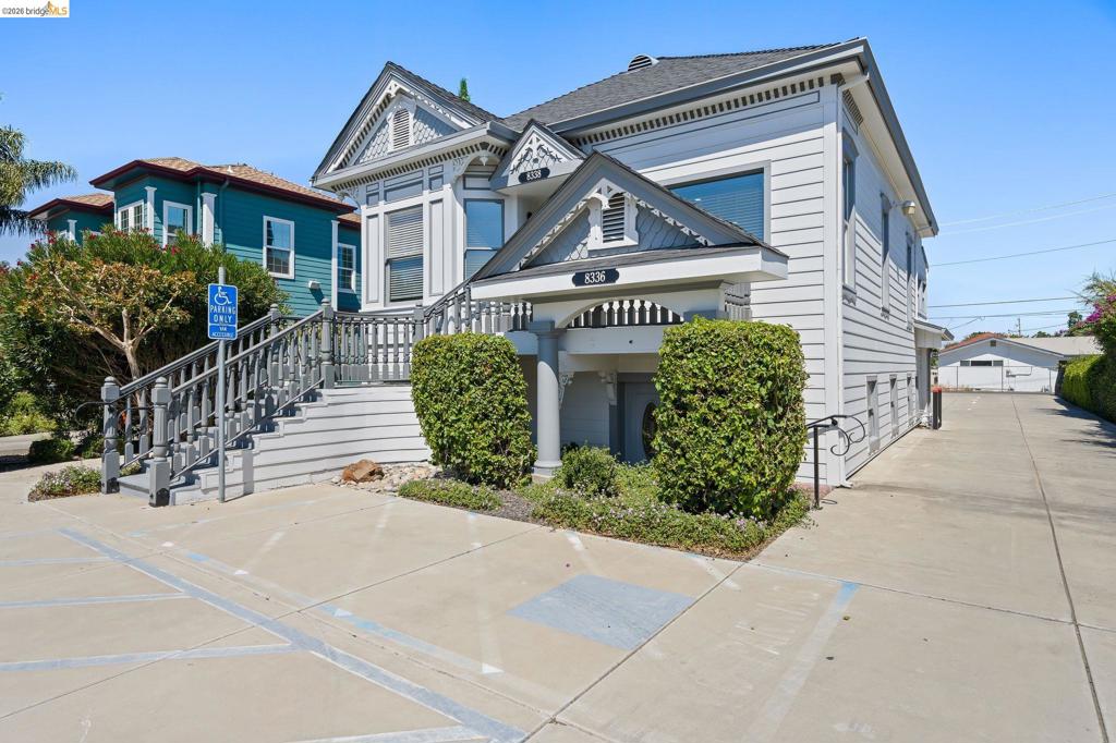 8336 Brentwood Blvd