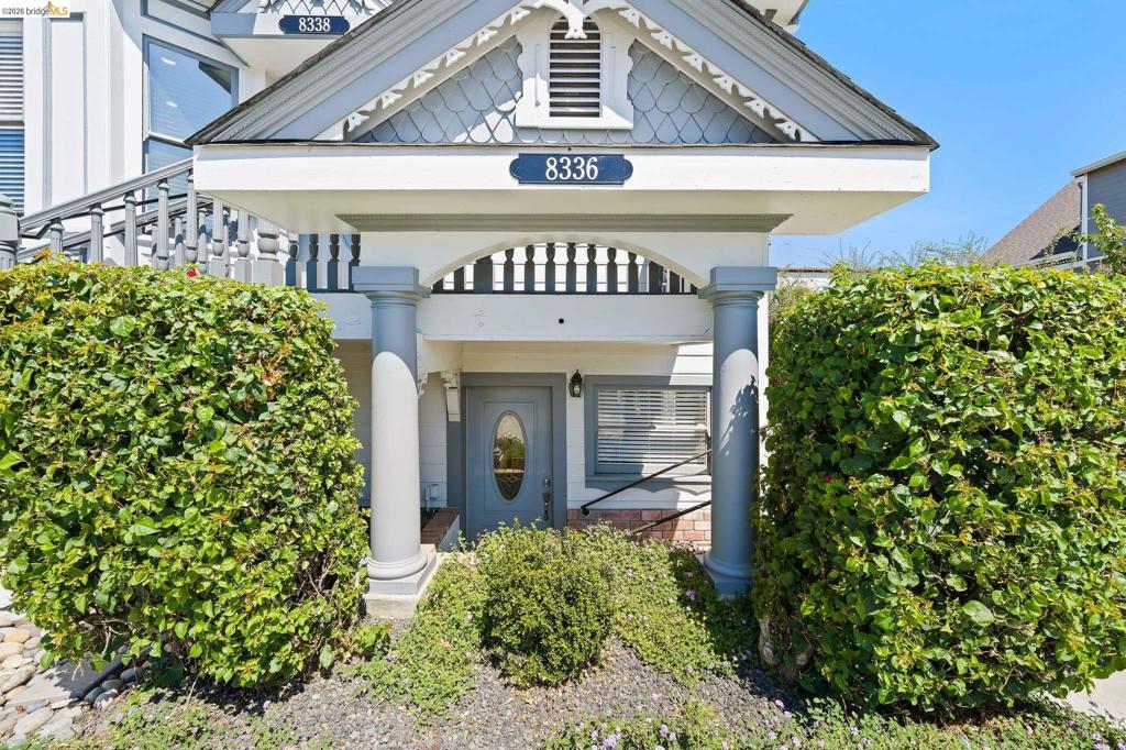 8336 Brentwood Blvd