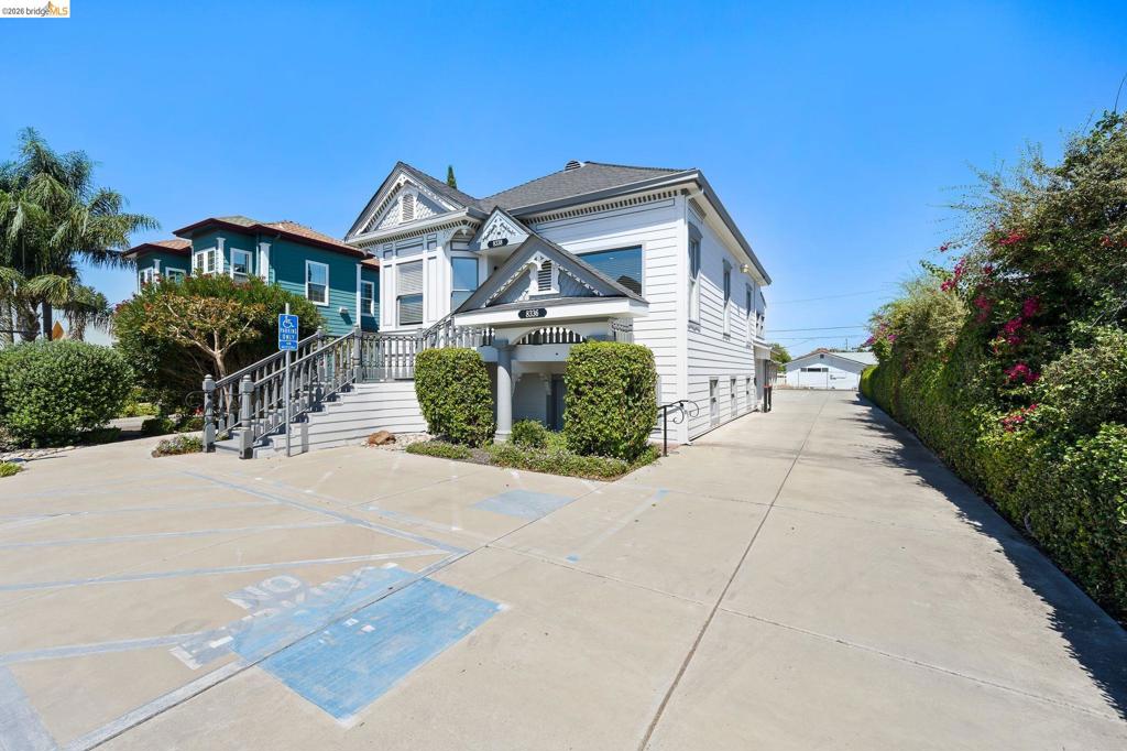 8336 Brentwood Blvd
