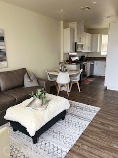 523 Sandpiper Way
