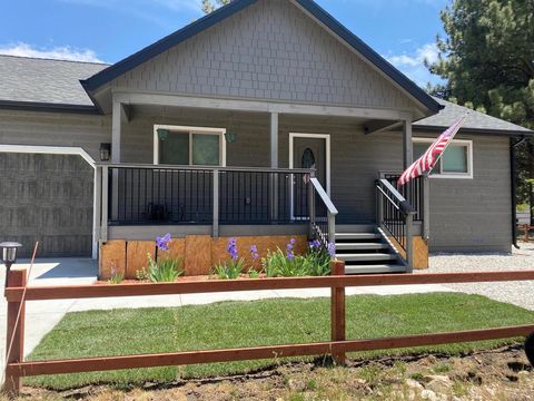 Photo of 836 D Lane, Big Bear, CA 92314 (MLS # 219137913DA) Photo of 836 D Lane, Big Bear, CA 92314 (MLS # 219137913DA)