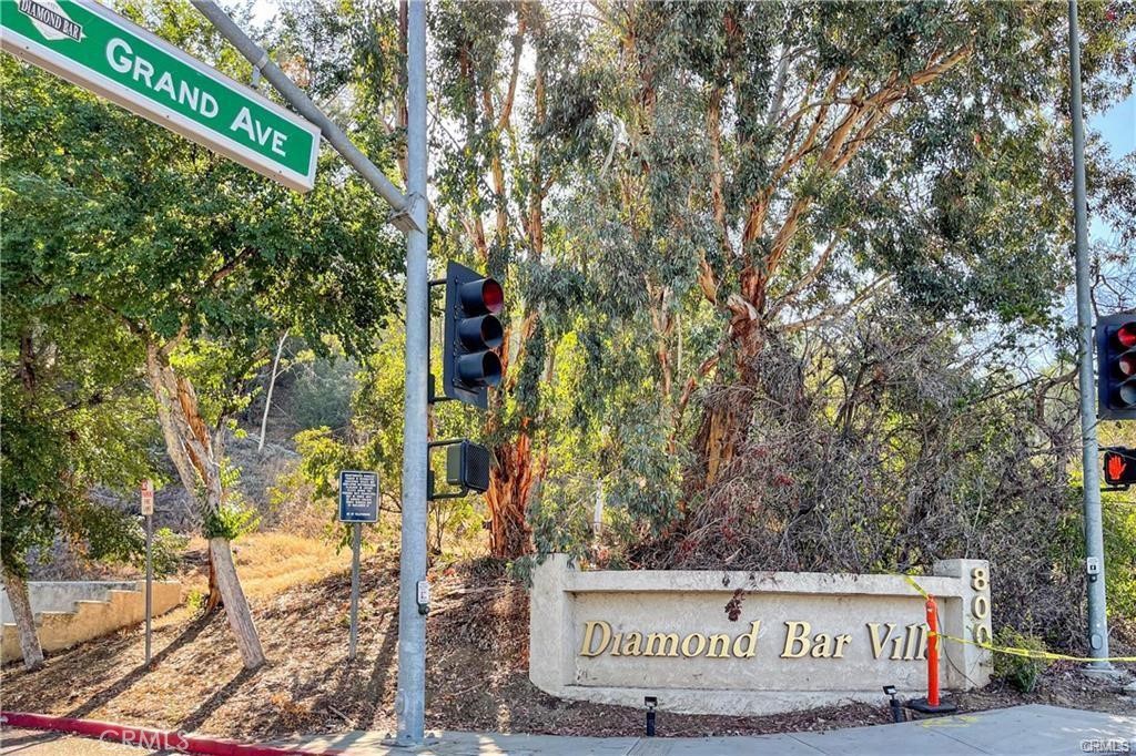 WELCOME TO THE GATED COMMUNITY OF DIAMOND BAR VILLA!
Built in 1992, this beautifully updated single-level downstairs condo offers 2 bedrooms and 2 remodeled bathrooms, located within the Award-Winning Walnut Valley Unified School District.
The home features a bright, open layout with modern finishes throughout. Recent upgrades make this unit move-in ready, perfect for comfortable living or as an investment.
Enjoy 2 assigned parking spaces and access to community amenities including a pool, spa, BBQ area, and secure gated entry. The HOA covers water, trash, the gate, and all amenities, making for easy, low-maintenance living.
Don’t miss this opportunity to own a stylish, turnkey home in a prime Diamond Bar location!