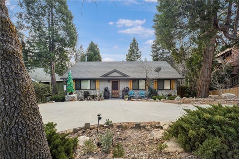 352 Cedarbrook Drive Twin Peaks CA 92391