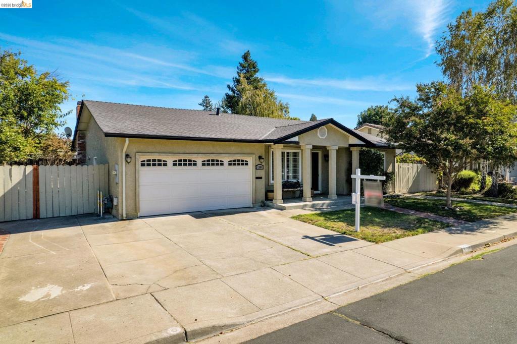 2384 Woodthrush Way