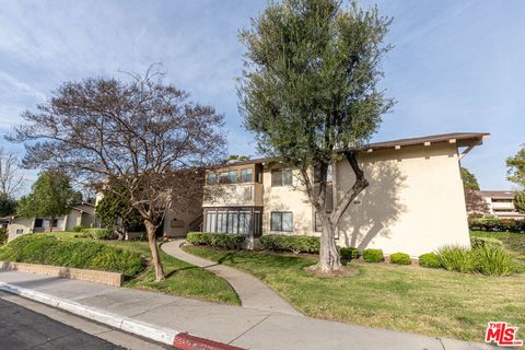 Photo of 13526 La Jolla Circle #H, La Mirada, CA 90638 (MLS # 26646731)