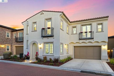 Photo of 3486 Cinnamon Ridge Rd. Rd, San Ramon, CA 94582 (MLS # 41134761)