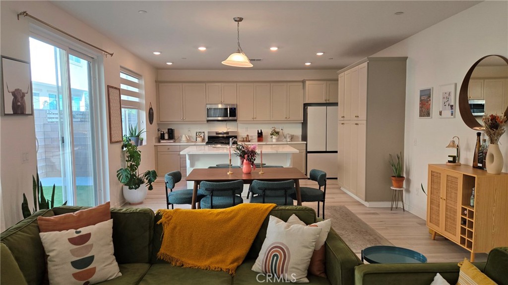 906 Lemon Drive