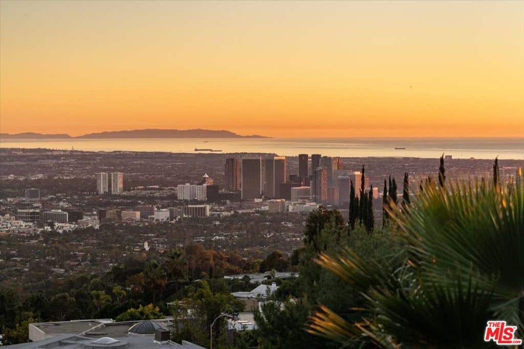 Photo of 1740 Carla Ridge RDG, Beverly Hills, CA 90210 (MLS # 26843839)
