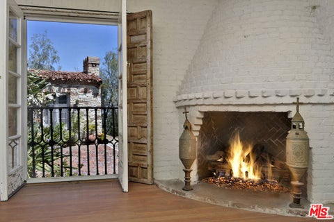 Tiny photo for 7210 Woodlake Avenue, West Hills, CA 91307 (MLS # 26665131)