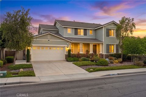 Photo of 30071 Muirlands DR, Menifee, CA 92584 (MLS # SW26129761)