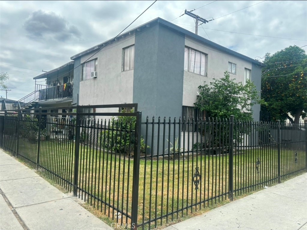 11104 Klingerman Street