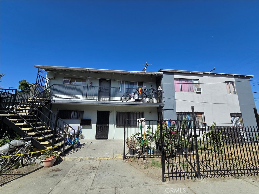 11104 Klingerman Street