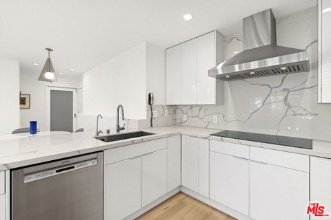 Photo of 1155 N La Cienega Boulevard #205, West Hollywood, CA 90069 (MLS # 26999357)