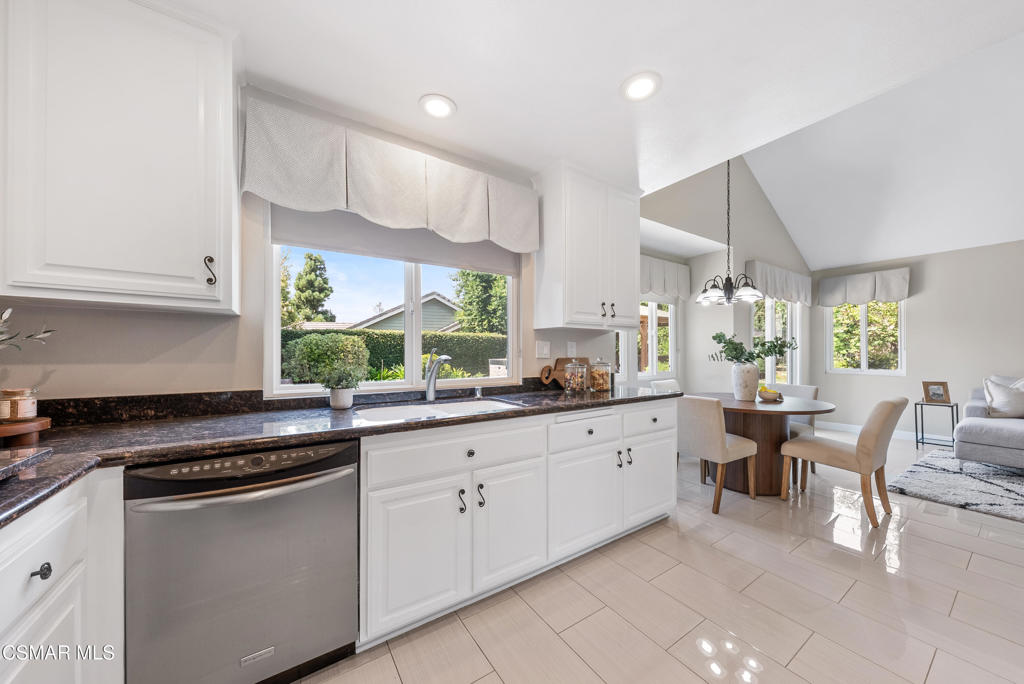 Sunset Hills/Brock Homes-600 - 600 - Residential