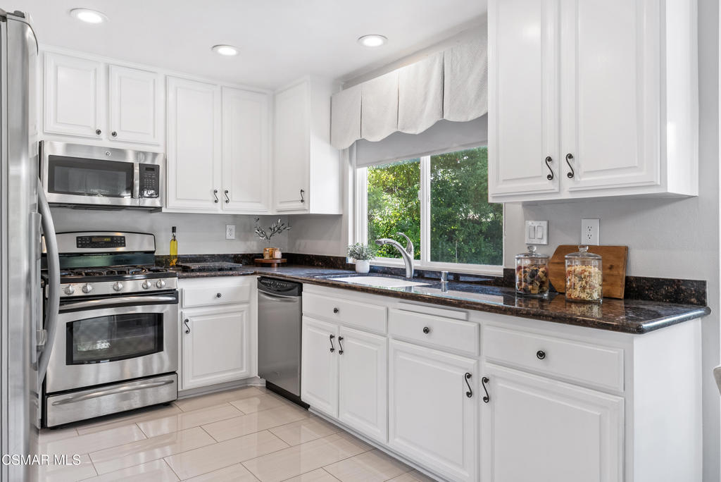 Sunset Hills/Brock Homes-600 - 600 - Residential