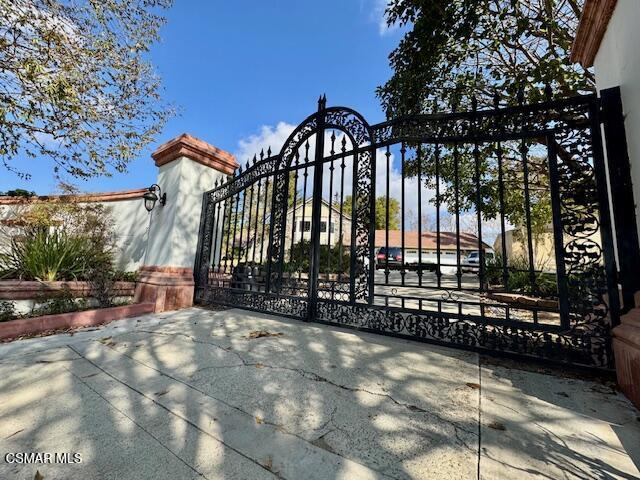 This inviting 1-bedroom, 1-bath unit offers a rare blend of comfort, privacy, and convenience. Nestled within a gated single-family residence on approximately 2 acres, the home features a private entrance and a thoughtfully designed floor plan.The galley kitchen provides ample counter space, generous cabinetry, and a refrigerator. Additional highlights include in-unit laundry with washer and dryer, easy-care flooring with no carpeting, and the option to lease partially furnished or unfurnished to suit your needs.Enjoy a peaceful country atmosphere surrounded by chickens, alpacas, and small dogs, while still being just minutes from Thousand Oaks, the 101 Freeway, and the 118 Freeway. All utilities are included for a hassle-free living experience.Perfect for those seeking a tranquil retreat with modern conveniences, this home delivers the best of both worlds--serenity and accessibility.