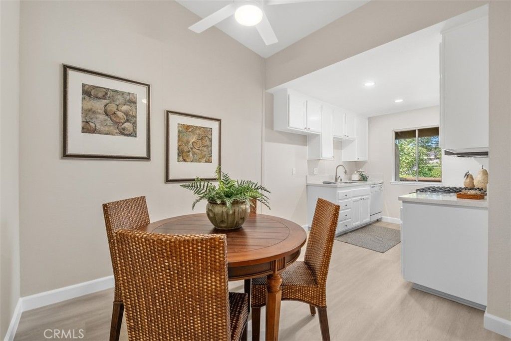 listing image 130720227455835330677