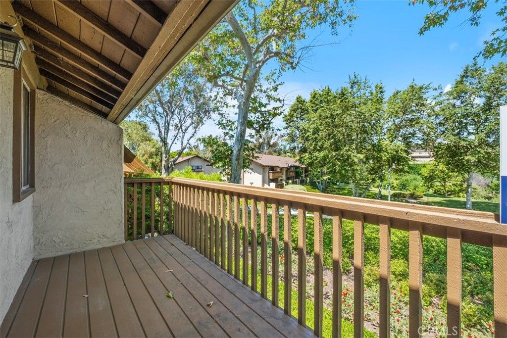 listing image 130720545208314912310