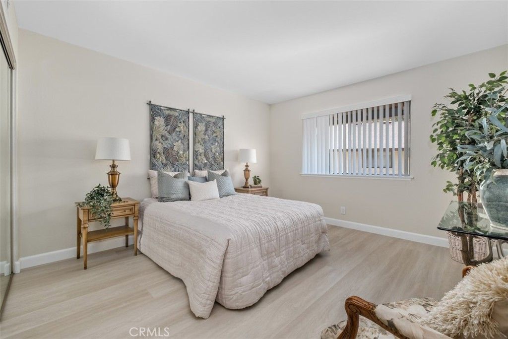 listing image 130721215649391034958