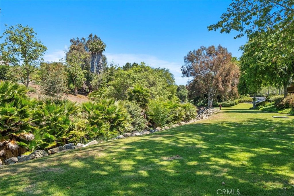 listing image 130721943423057745390