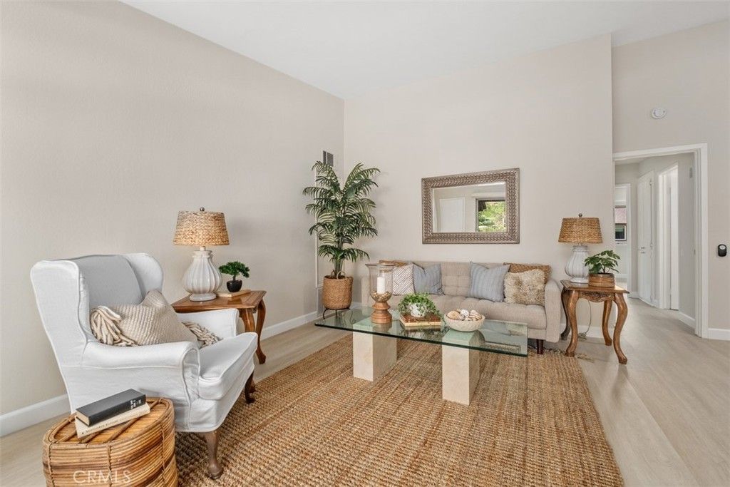 listing image 130723382390570529635