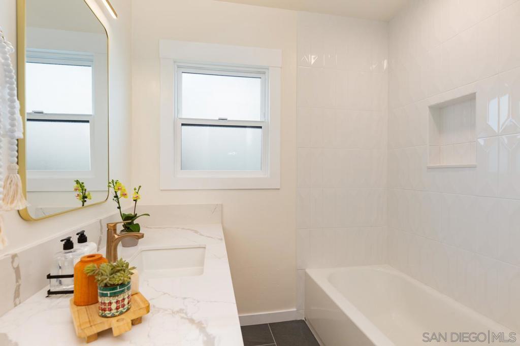 La Mesa - Residential