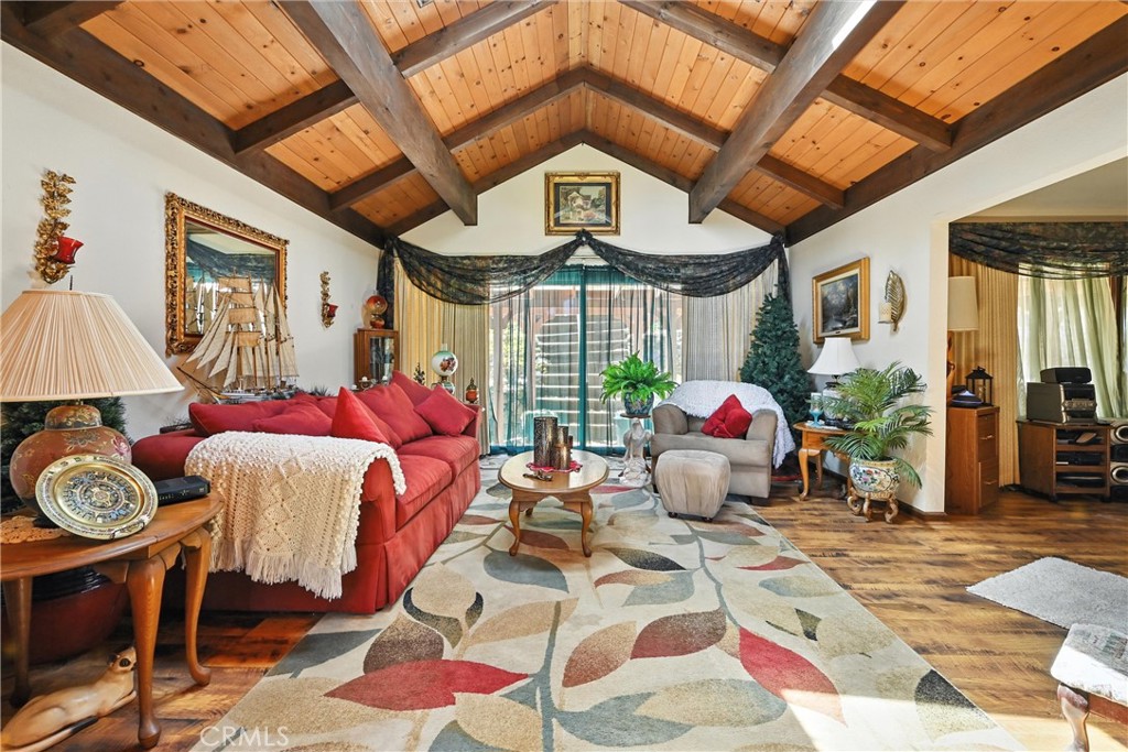 3663 Crestwood Drive