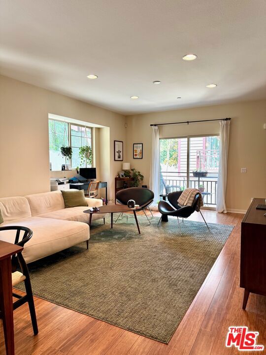 1627 Echo Park Avenue 2