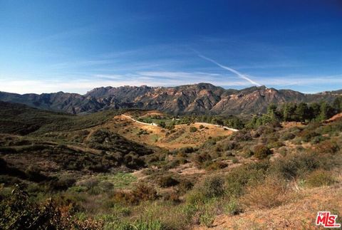 Photo of 1747 Decker Canyon Road, Malibu, CA 90265 (MLS # 26727305)