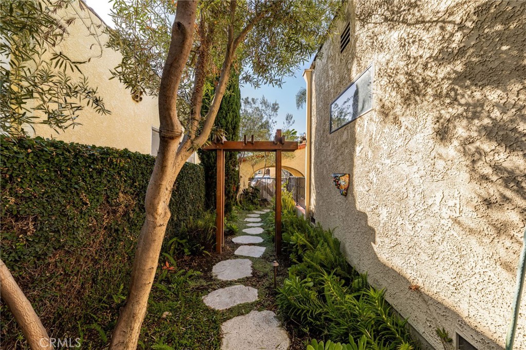 California Heights (CH) - Residential