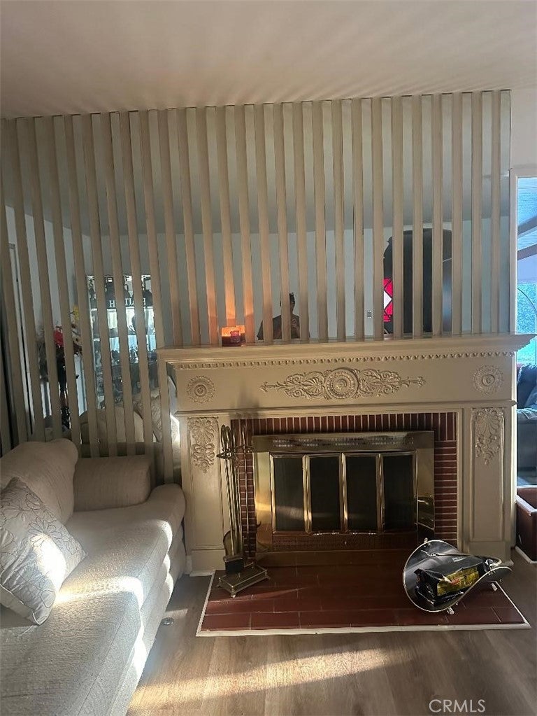 384 E 39th