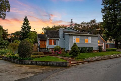 21 Cobblestone Lane San Carlos CA 94070