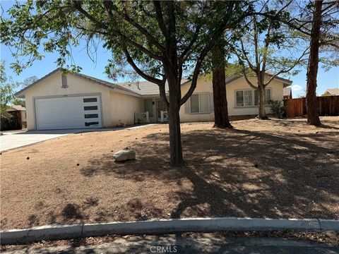 Photo of 22594 Cuyama Court, Apple Valley, CA 92307 (MLS # HD25230871)