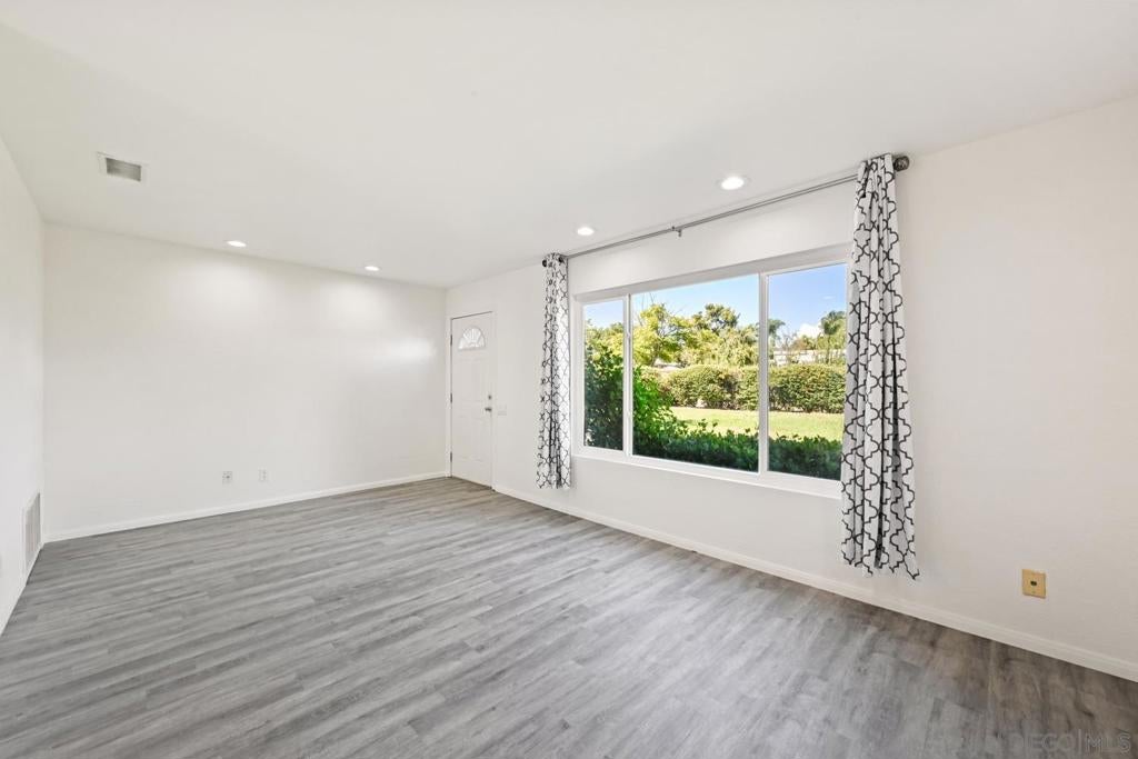 9469 Carlton Oaks Dr. A