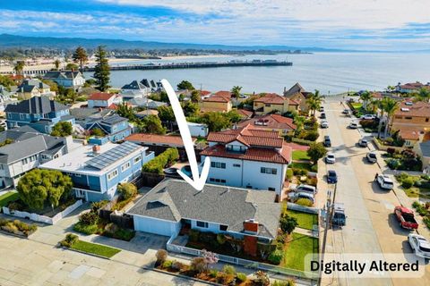 Photo of 140 Monterey Street, Santa Cruz, CA 95060 (MLS # ML82037576)