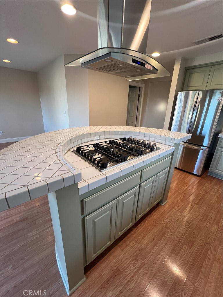 1317 W Fern Dr