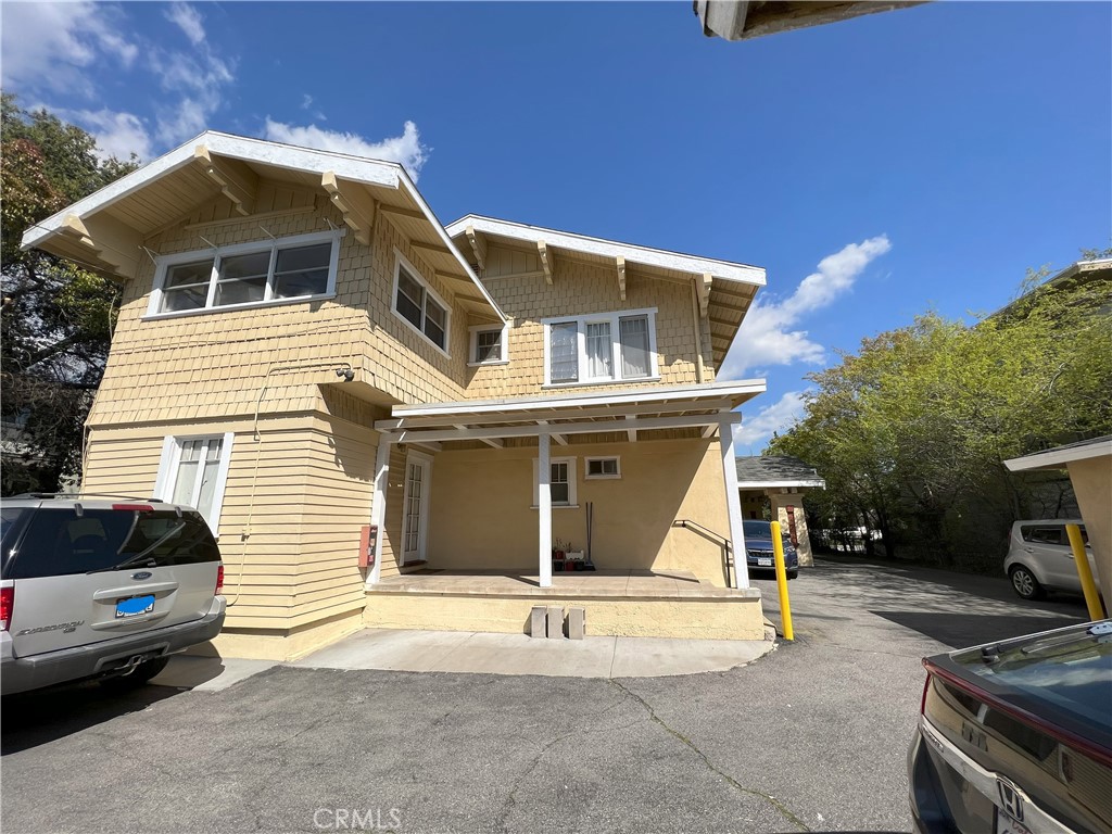 175 S Sierra Madre