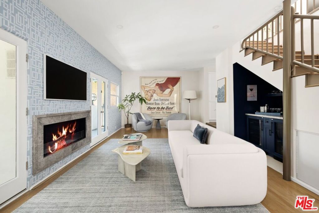 8374 Yucca Trail