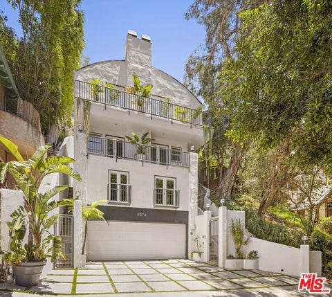Photo of 8374 Yucca Trail, Los Angeles, CA 90046 (MLS # 26848803)