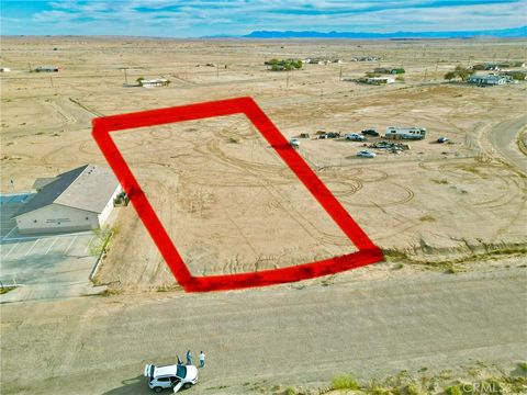 Photo of 1221 Riviera Circle, Thermal, CA 92274 (MLS # SW26082853)